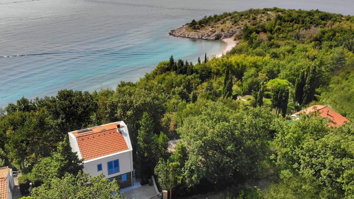 Jadranovo House | Holiday house Jadranovo for 1 - 6 persons with 3 bedrooms - Holiday house