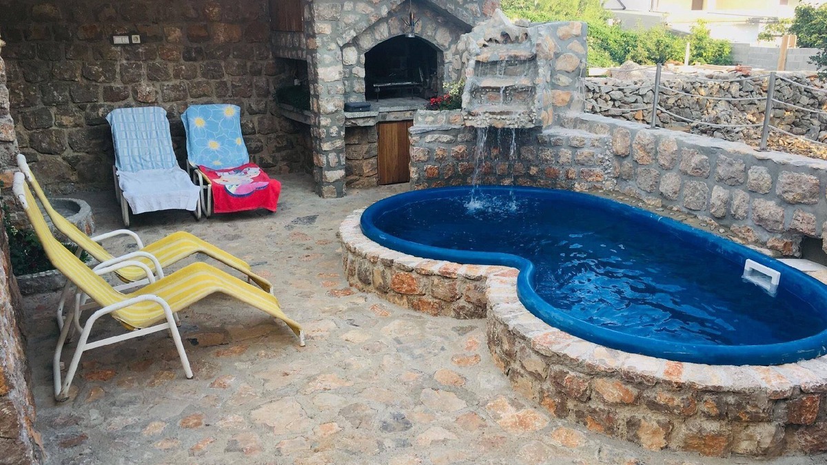Cesarica House | Holiday house Karlobag for 1 - 12 persons with 4 bedrooms - Holiday home