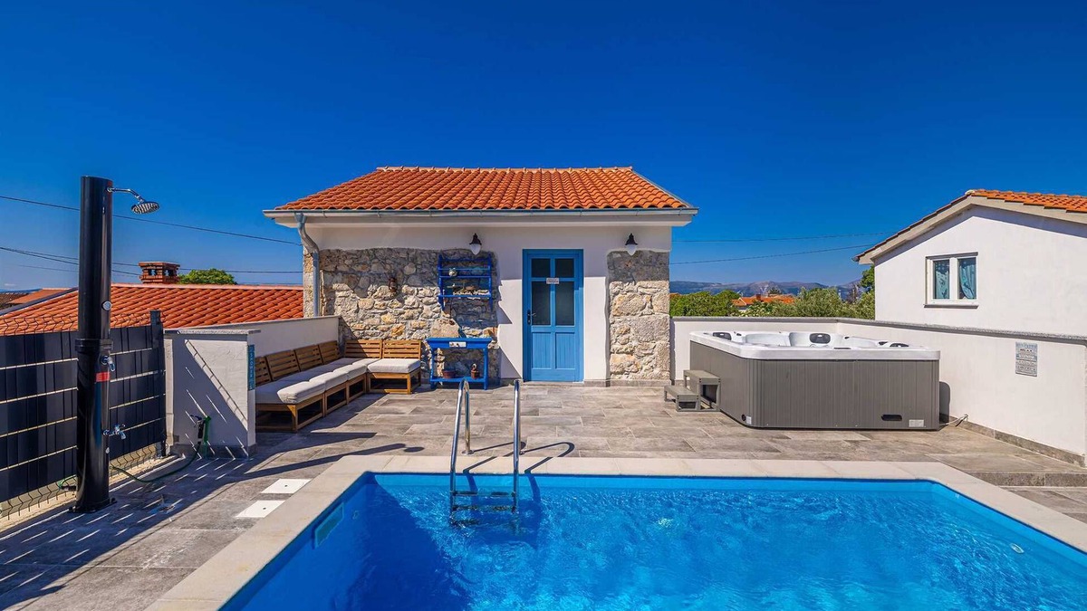 Skrbcici House | Holiday house KUNTENTA with private pool and jacuzzi