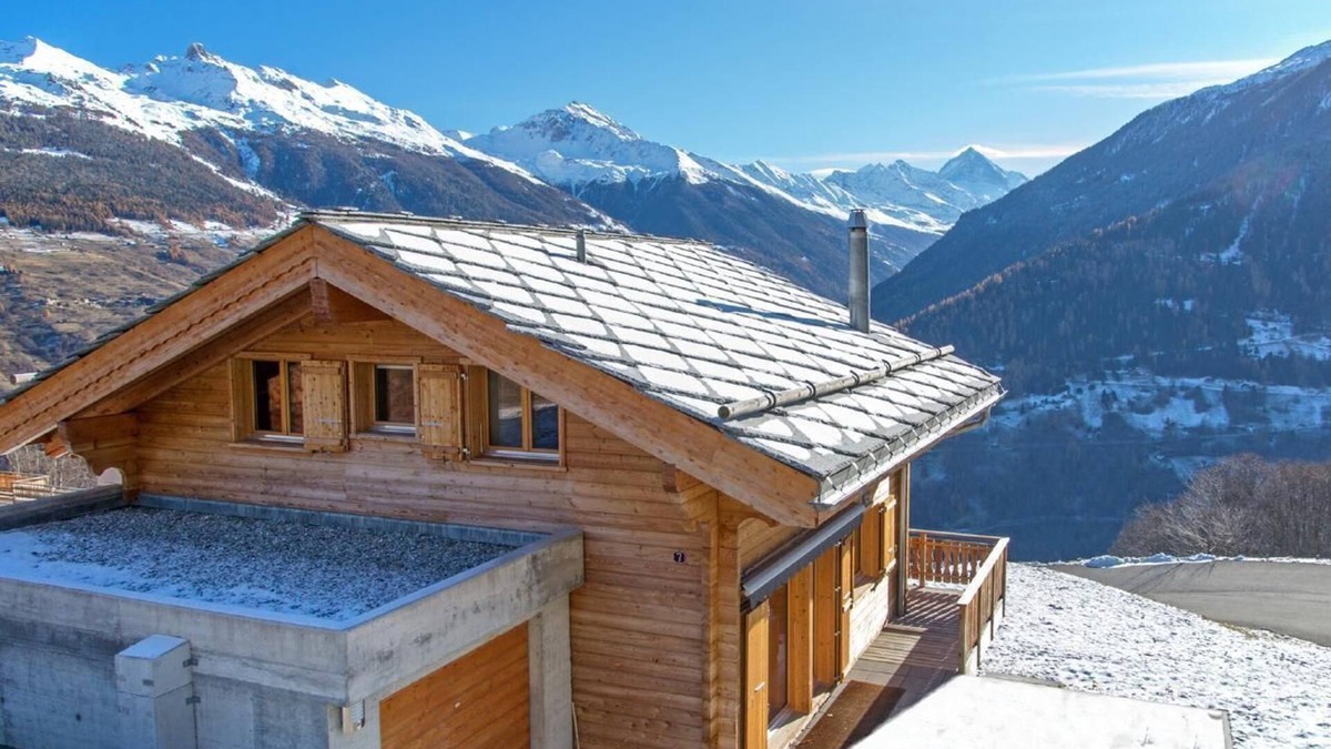 Heremence Ski Chalet | Holiday house Les Masses for 1 - 8 persons with 4 bedrooms - Detached holiday house
