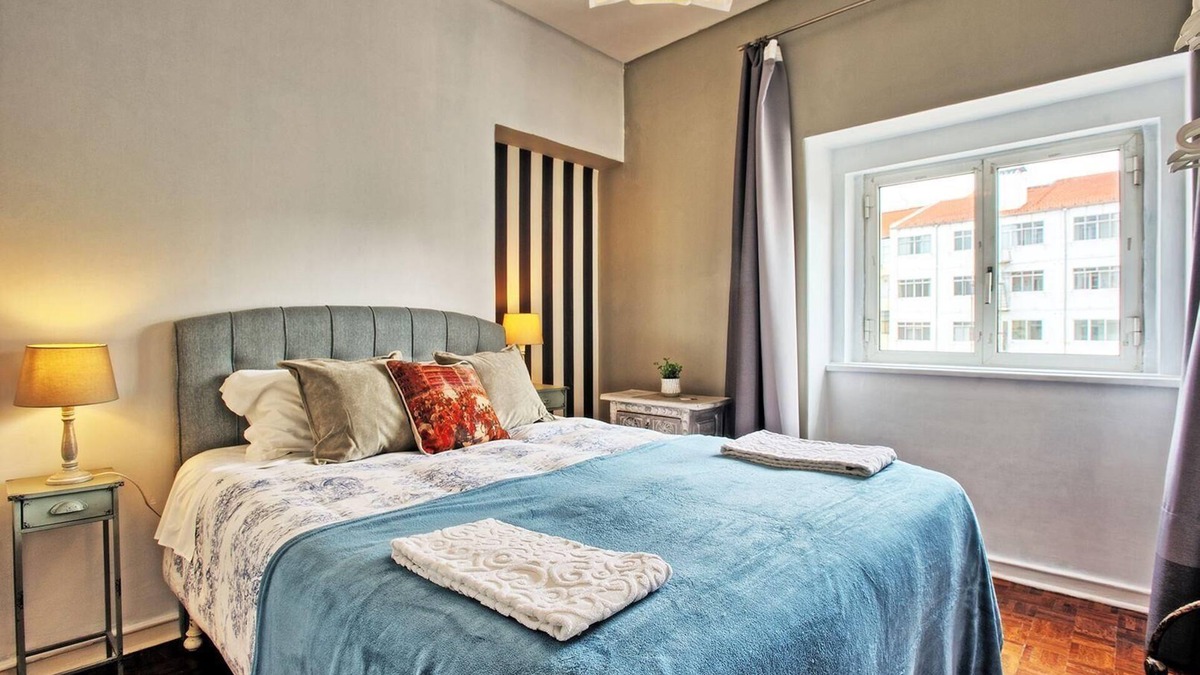 Lisbon Old Town House | Holiday house Lisbon for 1 - 30 persons with 9 bedrooms - Holiday apartment in one or multi-family h