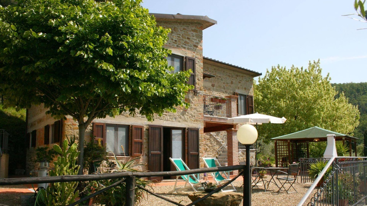 Loro Ciuffenna House | Holiday house Loro Ciuffenna for 1 - 10 persons with 5 bedrooms - Holiday home