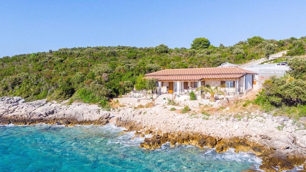 Loviste House | Holiday house Lovište for 1 - 5 persons with 2 bedrooms - Holiday house