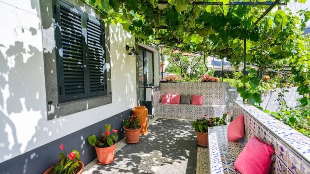 Machico House | Holiday house Machico for 1 - 6 persons with 3 bedrooms - Holiday house