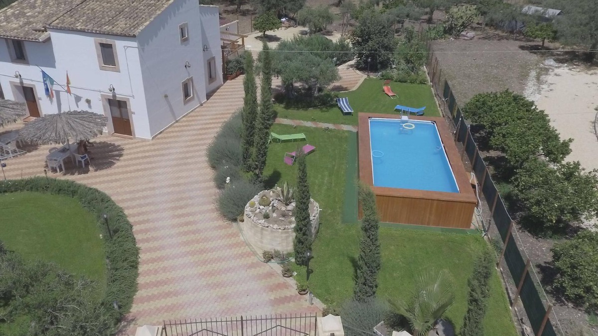 Sciacca House | Holiday house 'Marc' with private parking