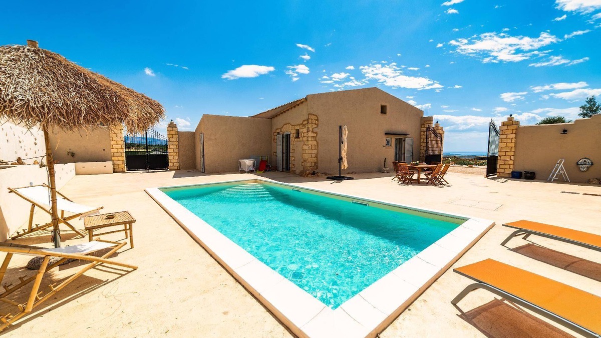 Menfi House | Holiday house Menfi for 1 - 7 persons with 3 bedrooms - Holiday house