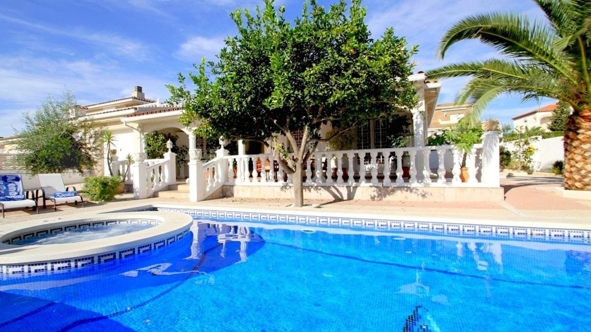 Miami Platja House | Holiday house Miami-Platja for 1 - 12 persons with 7 bedrooms - Holiday home
