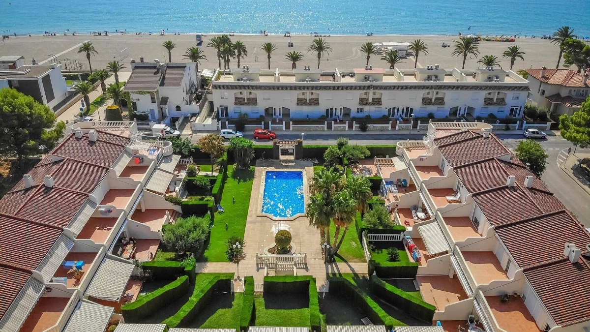 Miami Platja House | Holiday house Miami-Platja for 1 - 8 persons with 4 bedrooms - Holiday home