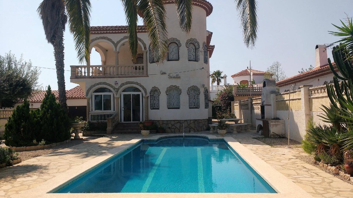 Miami Platja House | Holiday house Miami-Platja for 1 - 10 persons with 4 bedrooms - Holiday home
