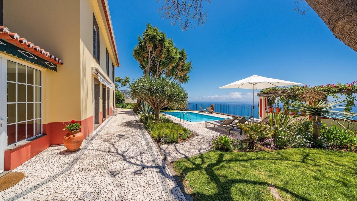 Monte House | Holiday house Monte Funchal for 1 - 8 persons with 4 bedrooms - Holiday home