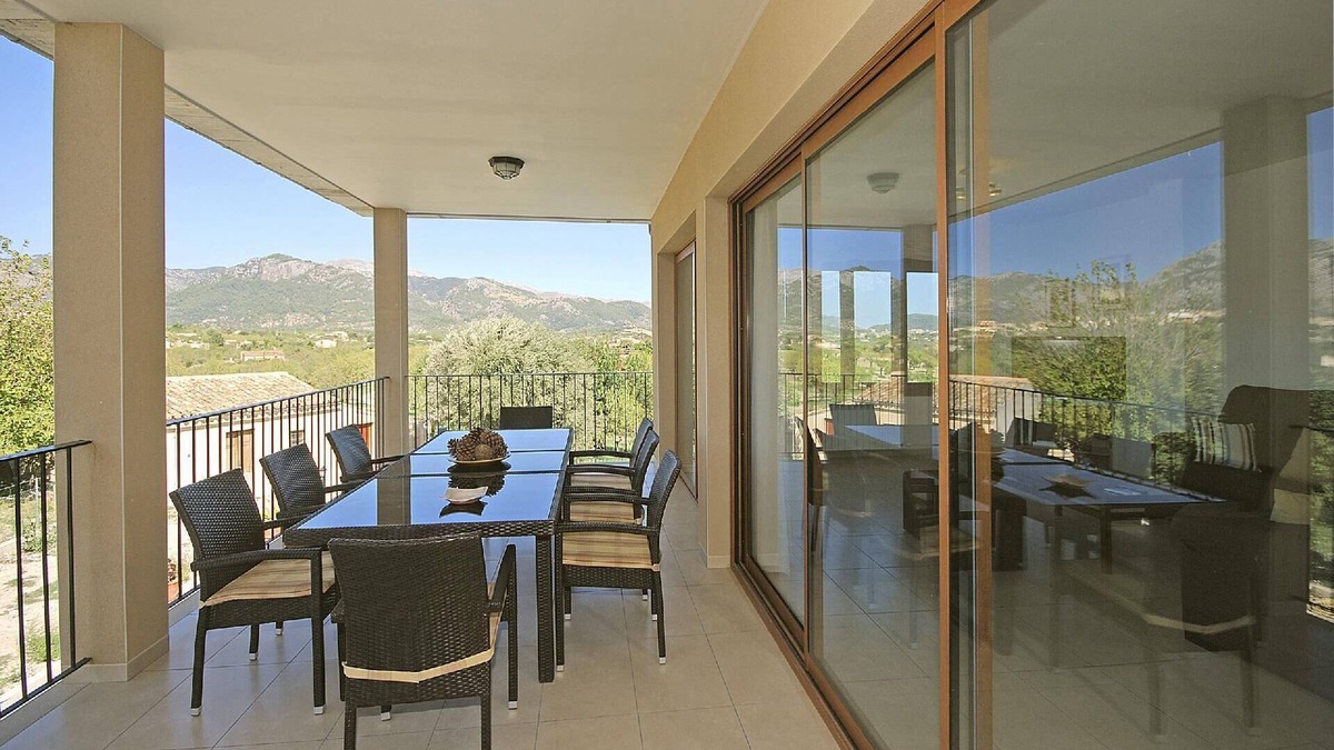 Moscari House | Holiday house Montanya for 1 - 10 persons with 5 bedrooms - Holiday home