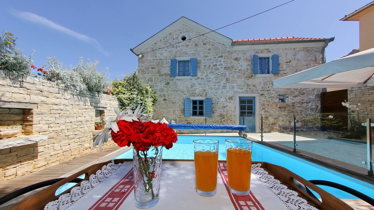 Poljana House | Holiday House Olive's Hug