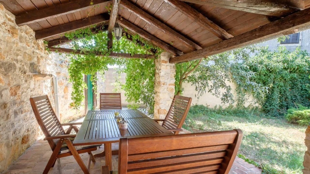 Jadreski House | Holiday house Pula for 1 - 6 persons with 2 bedrooms - Holiday home