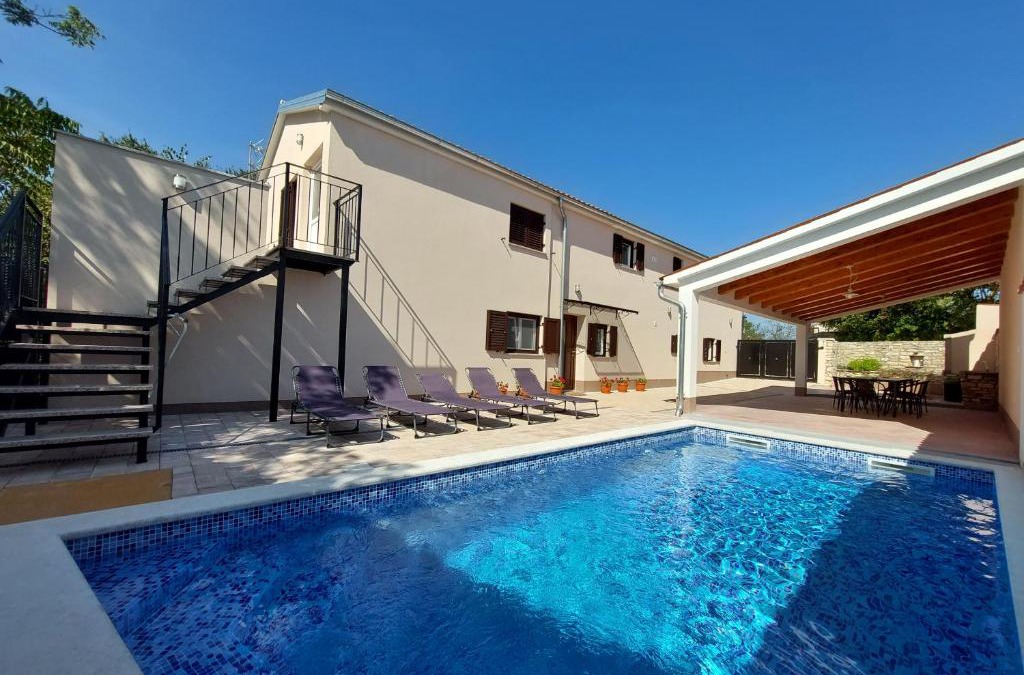 Rezanci Apartment | Holiday House Teza