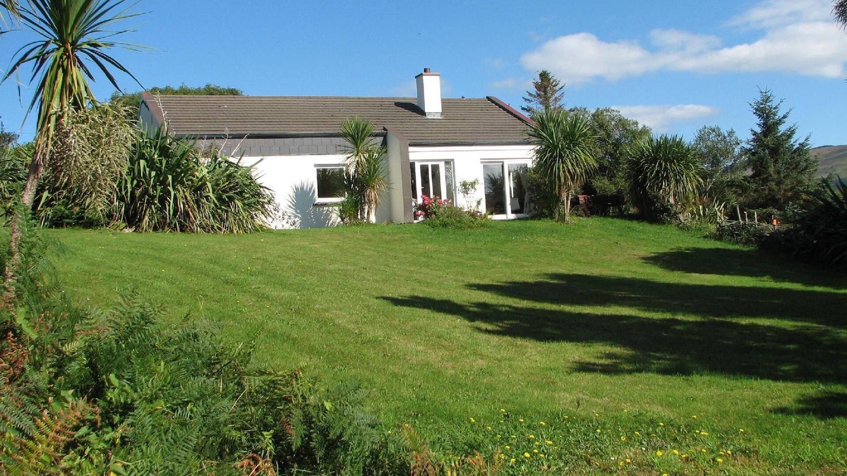 Ardea West House | Holiday house Tuosist for 1 - 5 persons with 3 bedrooms - Holiday house