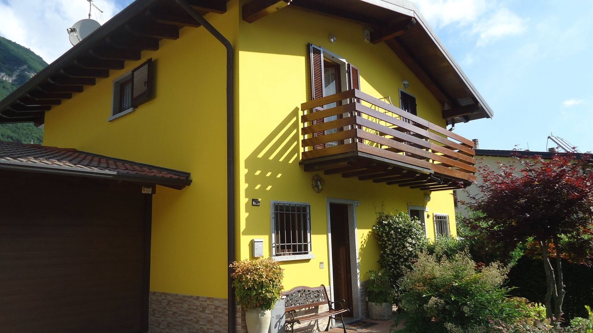 Crone House | Holiday house up to 4 persons, only 200 m from the lake, quiet location