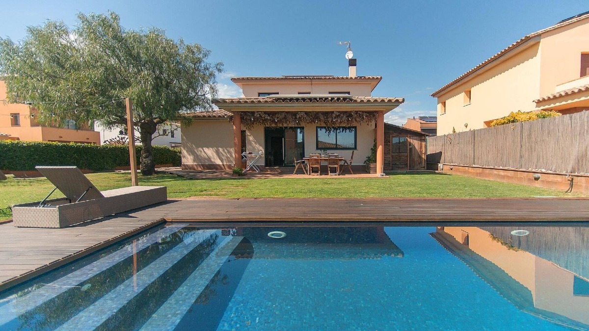 Vall-Llobrega House | Holiday house Vall-Llobrega for 1 - 6 persons with 3 bedrooms - Holiday home