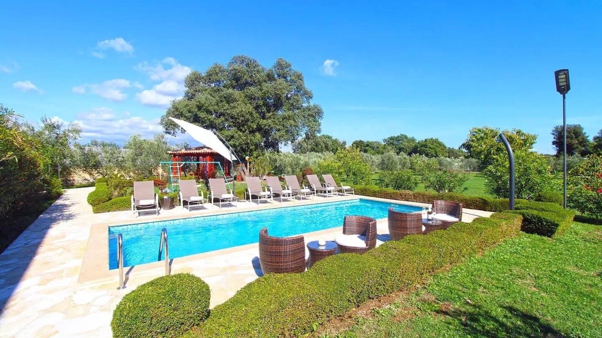 Sisan House | Holiday house with a swimming pool Šišan, Medulin (K-20775)