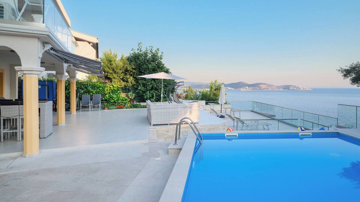 Bar Villa | Holiday house with sea view