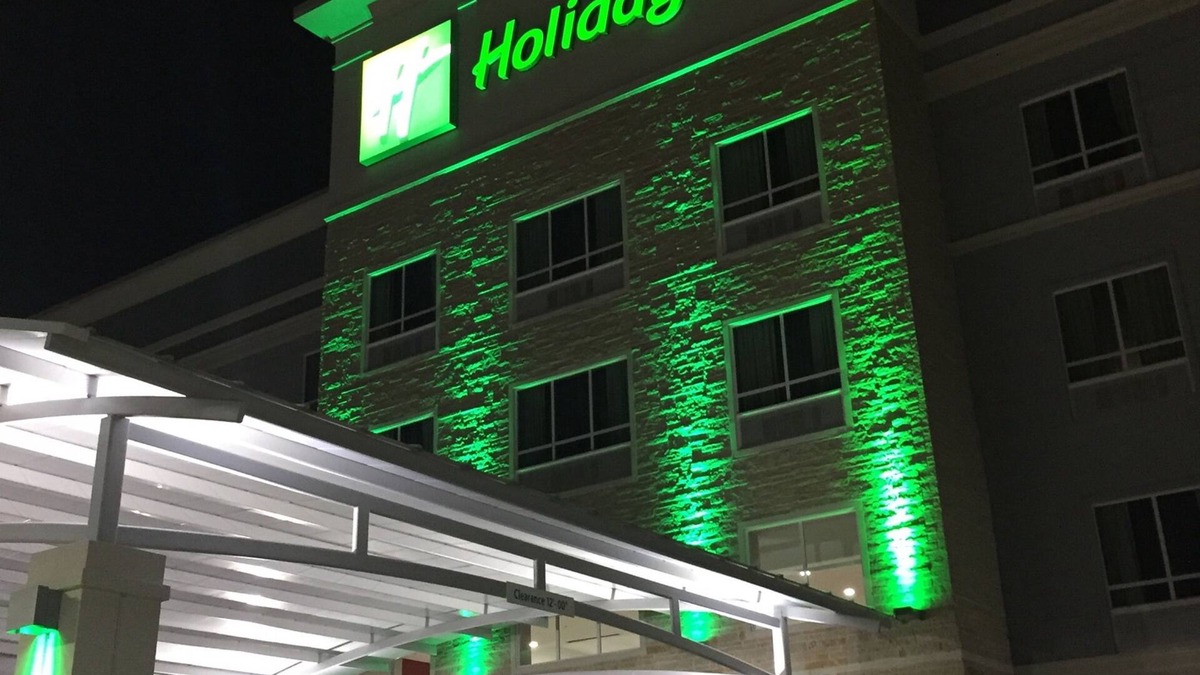 Abilene Hotel | Holiday Inn Abilene - North College Area by IHG