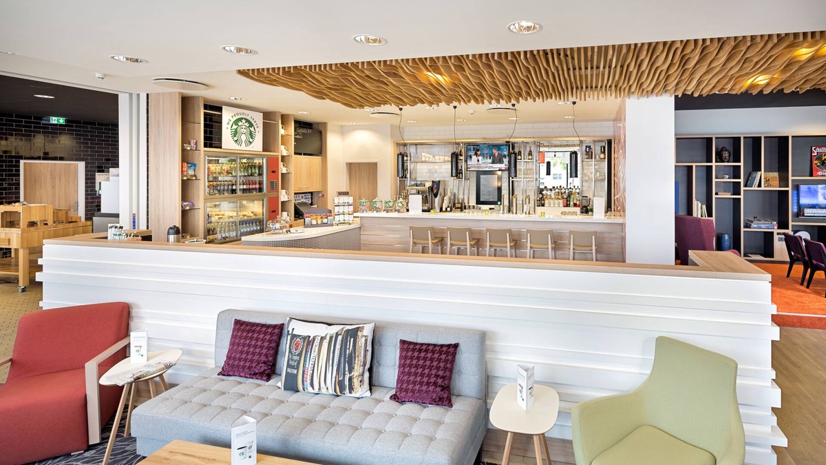 Friedrichshain Hotel | Holiday Inn Berlin - City East Side by IHG