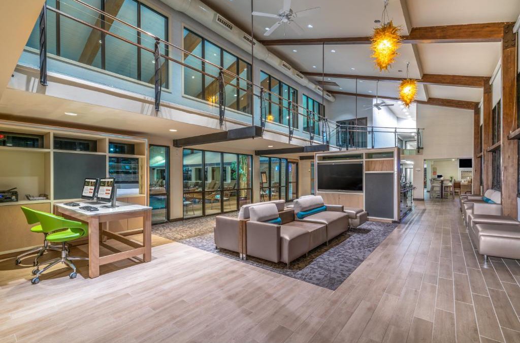 Hyannis Hotel | Holiday Inn Cape Cod - Hyannis by IHG