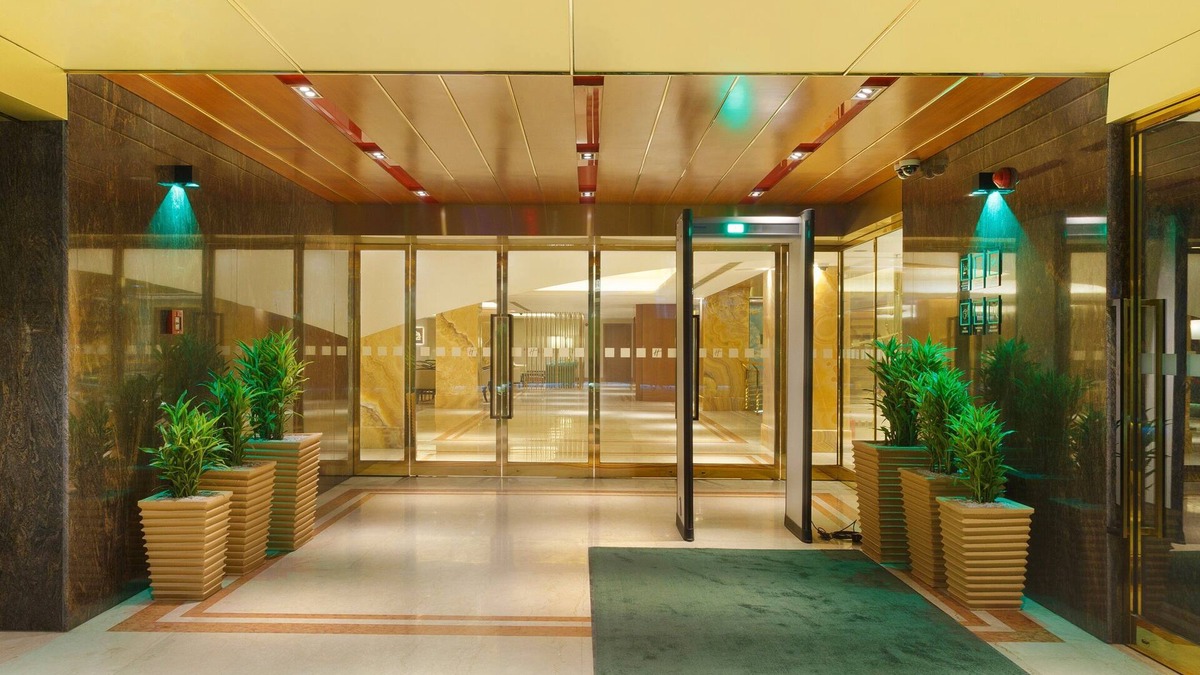 Dhaka Hotel | Holiday Inn Dhaka City Centre by IHG