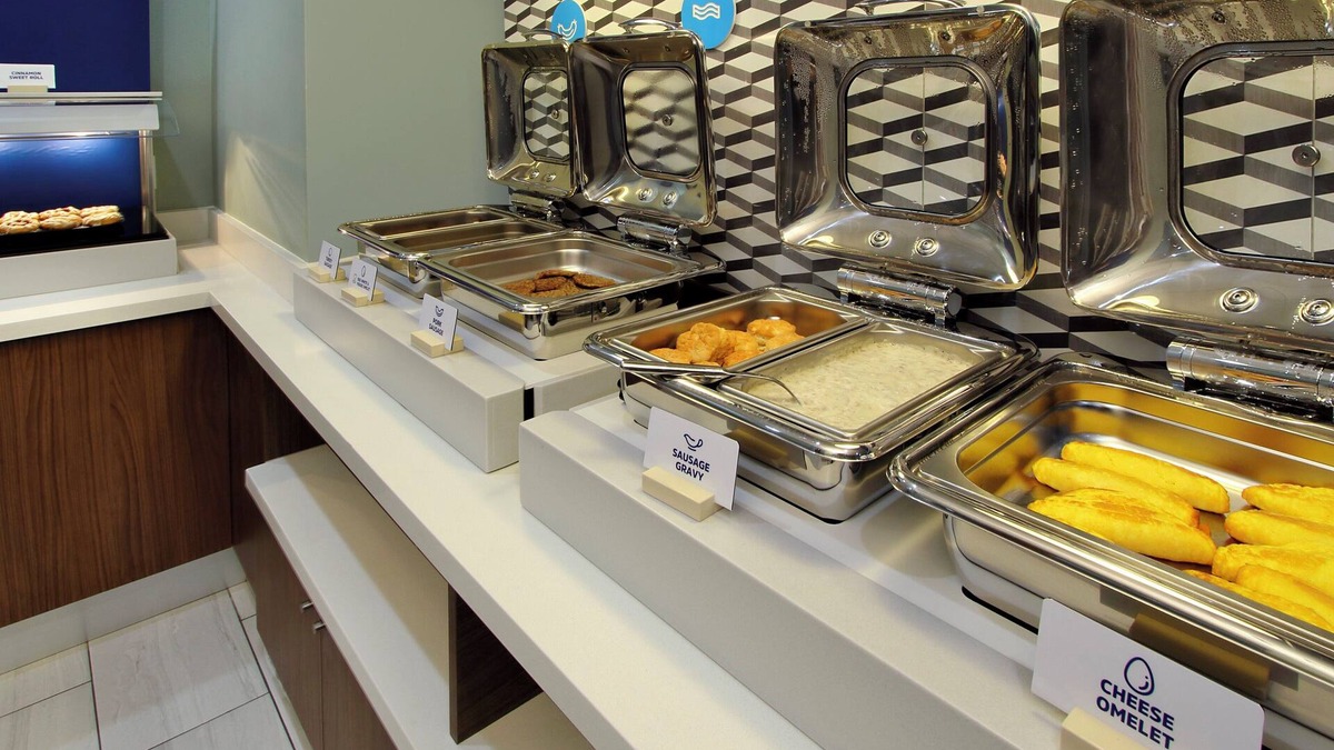 Weatherford Hotel | Holiday Inn Express and Suites Weatherford by IHG