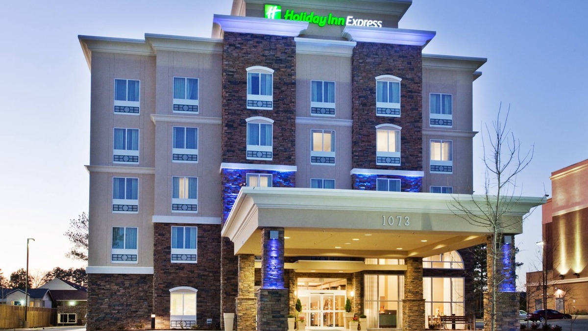 Augusta Hotel | Holiday Inn Express Augusta North by IHG
