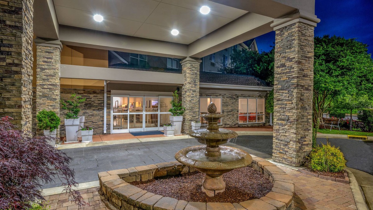 Chapel Hill Hotel | Holiday Inn Express Chapel Hill by IHG