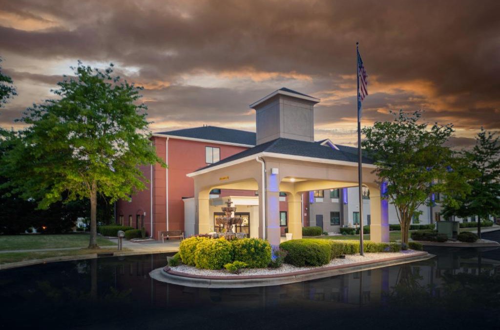 Garner Hotel | Holiday Inn Express Clayton Southeast Raleigh by IHG