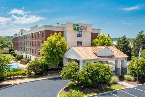 Exton Hotel | Holiday Inn Express Exton - Great Valley by IHG