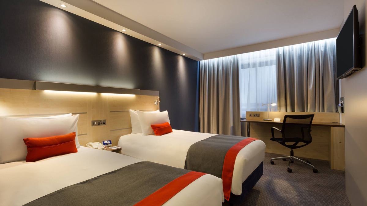 Seabrook Hotel | Holiday Inn Express Folkestone - Channel Tunnel by IHG