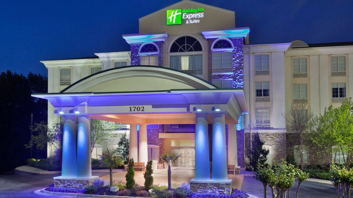 Phenix City Hotel | Holiday Inn Express Hotel & Suites Phenix City - Columbus by IHG