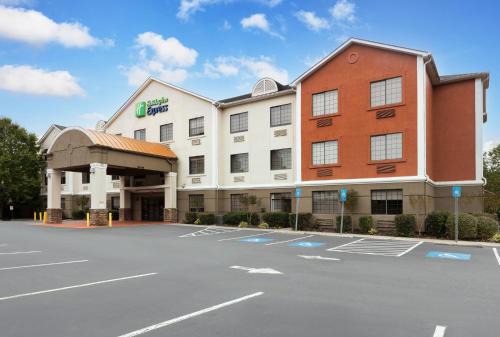 Acworth Hotel | Holiday Inn Express Hotel & Suites Kennesaw Northwest - Acworth by IHG