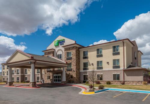 Vernal Hotel | Holiday Inn Express Hotel Vernal by IHG