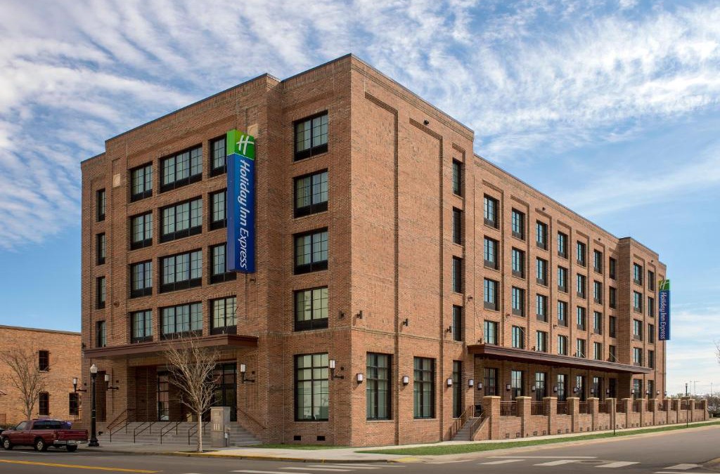 Downtown Hotel | Holiday Inn Express Pensacola Downtown by IHG