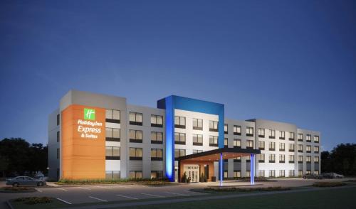Normal Hotel | Holiday Inn Express & Suites Huntsville Northeast by IHG