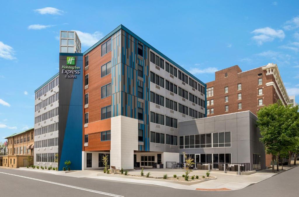 Evansville Hotel | Holiday Inn Express & Suites Evansville Downtown by IHG