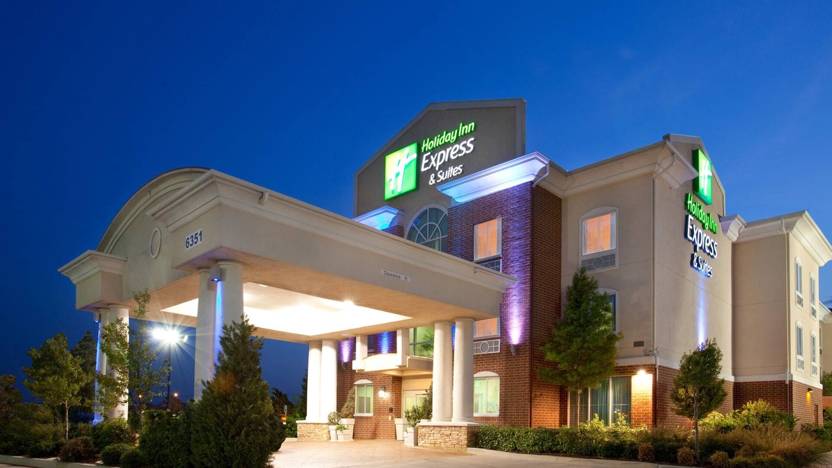 Fossil Creek Hotel | Holiday Inn Express & Suites Fort Worth - Fossil Creek by IHG