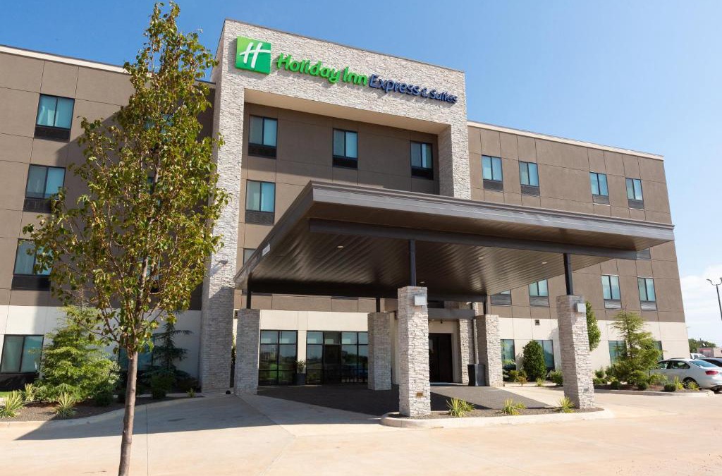 Kingfisher Hotel | Holiday Inn Express & Suites - Kingfisher, an IHG Hotel