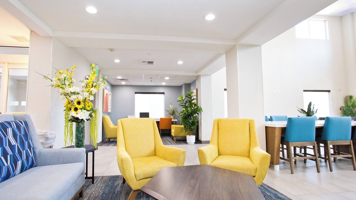 Arden-Arcade Hotel | Holiday Inn Express & Suites Sacramento NE Cal Expo by IHG