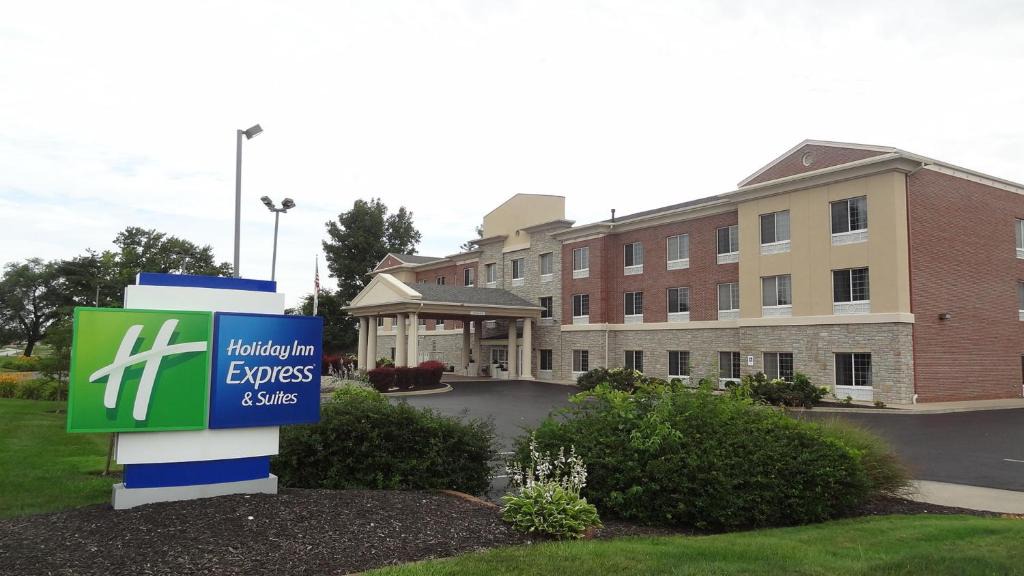 Carmel Hotel | Holiday Inn Express & Suites Indianapolis North - Carmel by IHG