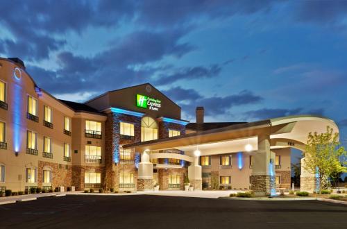 Nampa Hotel | Holiday Inn Express & Suites Nampa - Idaho Center by IHG