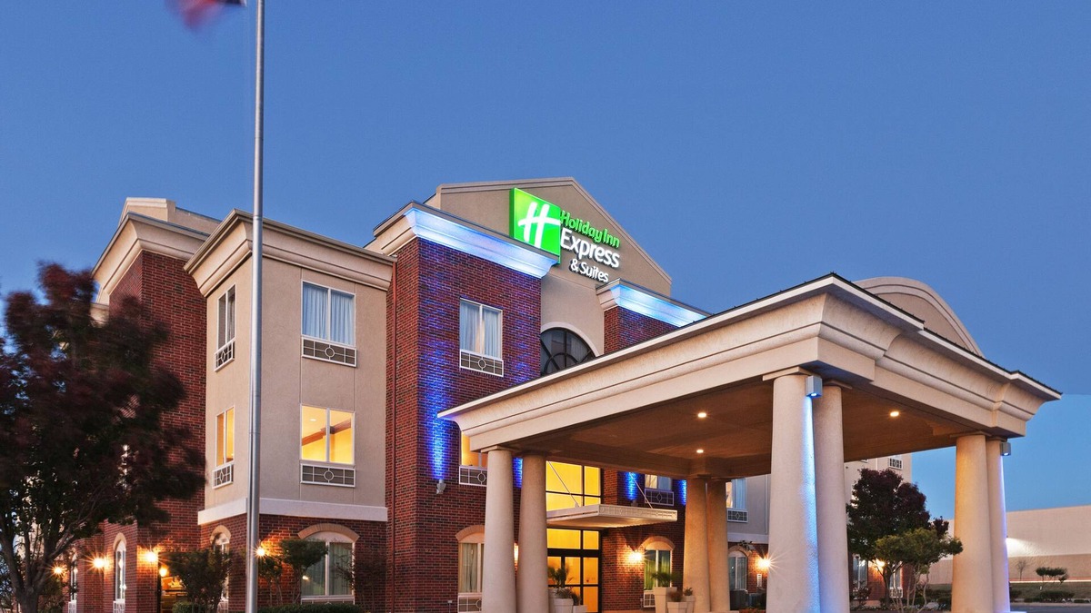 Abilene Hotel | Holiday Inn Express & Suites by IHG