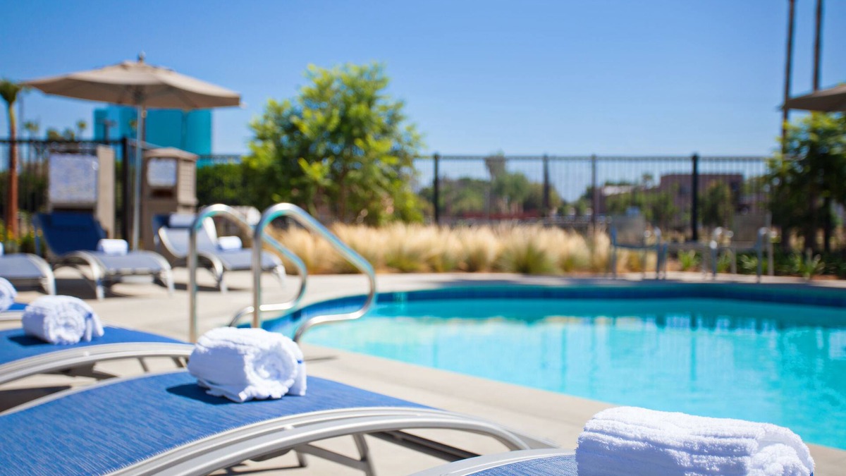 Lyon Street Hotel | Holiday Inn Express & Suites Santa Ana - Orange County by IHG