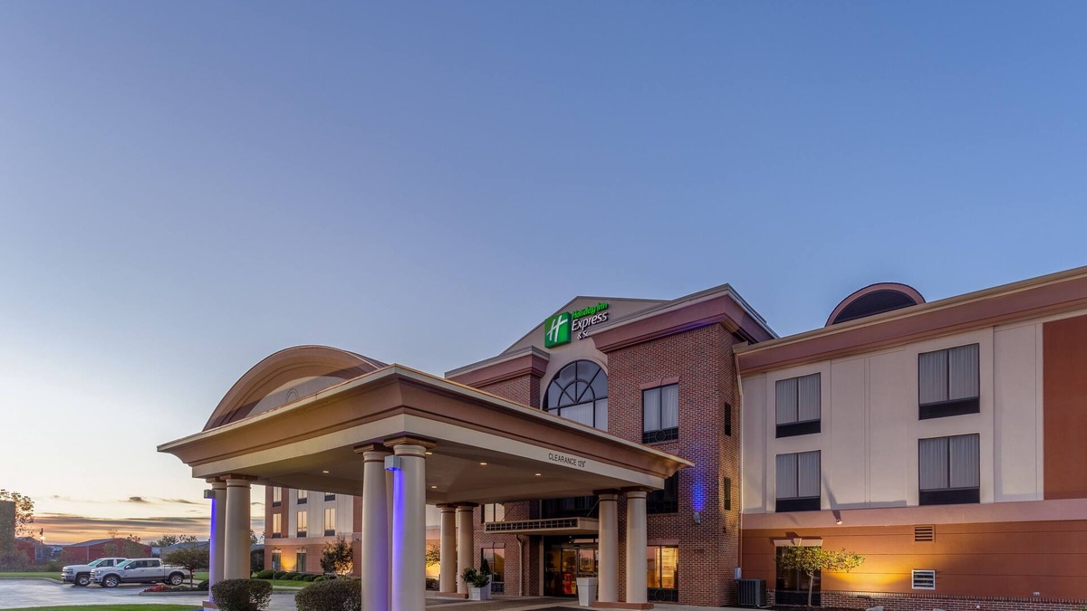 Bowling Green Hotel | Holiday Inn Express Hotel & Suites Bowling Green by IHG