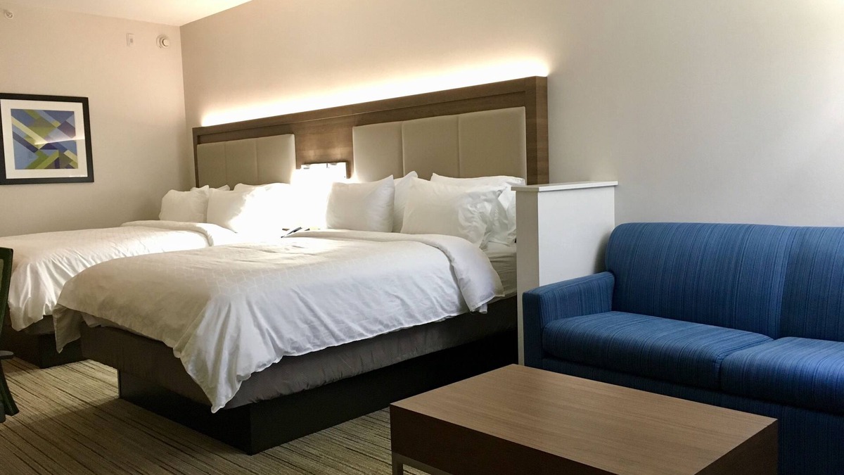 Grand Island Hotel | Holiday Inn Express Grand Island - Niagara Falls by IHG
