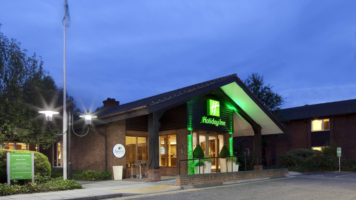 Guildford Hotel | Holiday Inn Guildford by IHG