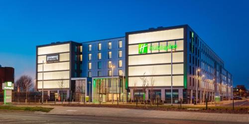 Heathrow Villages Hotel | Holiday Inn London Heathrow - Bath Road by IHG